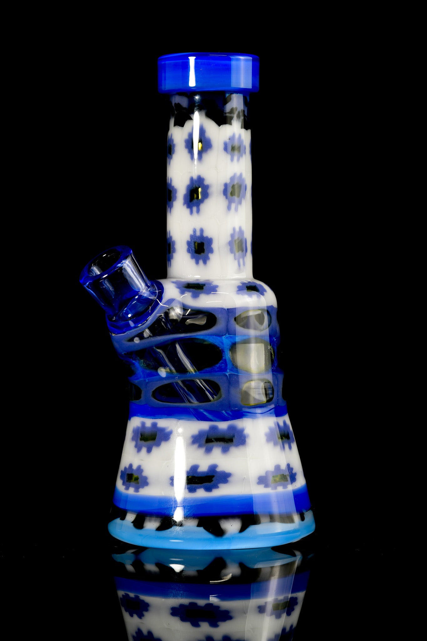 Crunkelstein Glass - White & Blue Shorty Tube - Millie Tube