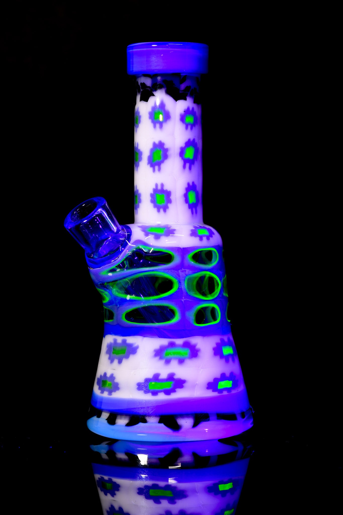 Crunkelstein Glass - White & Blue Shorty Tube - Millie Tube